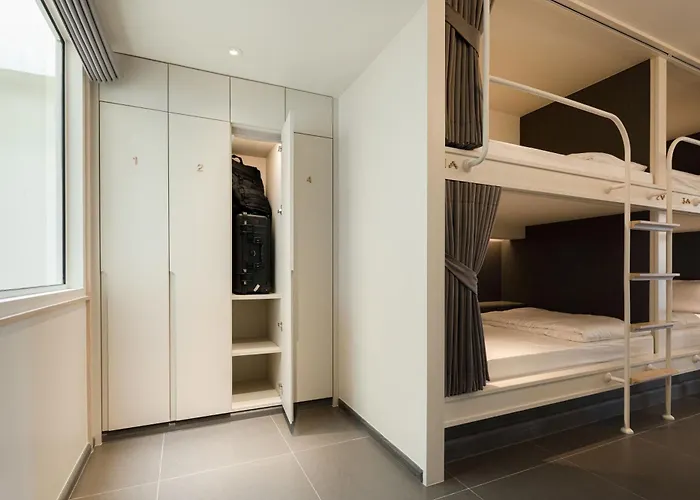 Hotel Yanh Ratchawat 4*