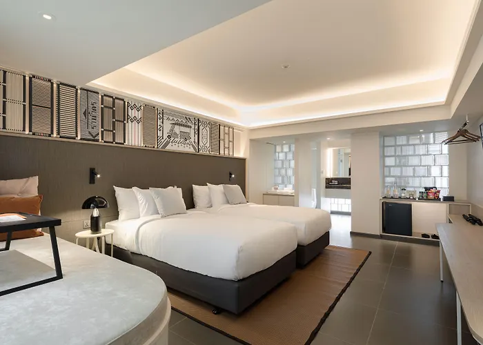 Yanh Ratchawat Hotel 4*